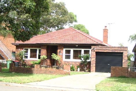 42 Mount Lewis Ave, Punchbowl, NSW 2196