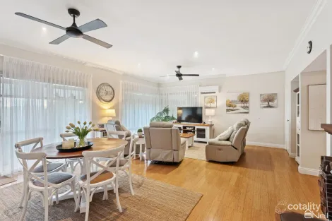 Property photo of 102 Heritage Drive Roleystone WA 6111