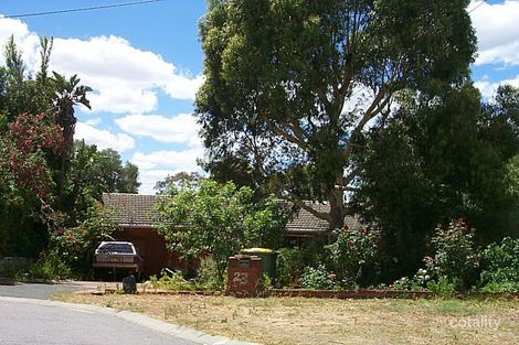 23 Waratah Dr, Camillo, WA 6111