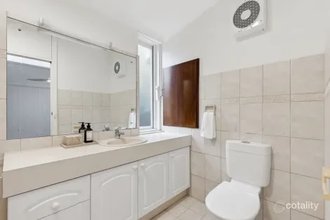 Property photo of 13 University Way Bellevue Heights SA 5050