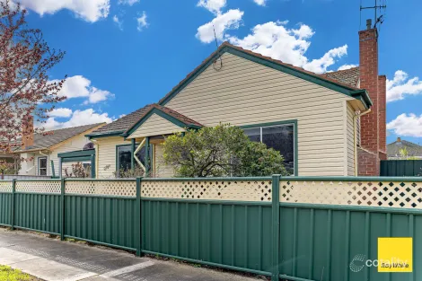 14 ROYAL AVE, KENNINGTON, VIC 3550