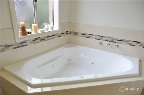 Property photo of 23 Tobin Way Lyndhurst VIC 3975