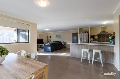 Property photo of 27 Finch Crescent Aberglasslyn NSW 2320