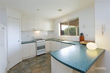 Property photo of 16 Freesia Court Whittington VIC 3219