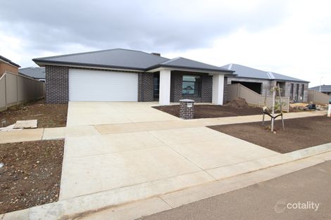 Property photo of 37 Swan Boulevard Winter Valley VIC 3358