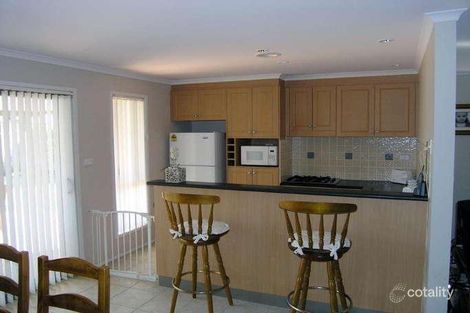 Property photo of 10 Unwin Avenue Jerrabomberra NSW 2619