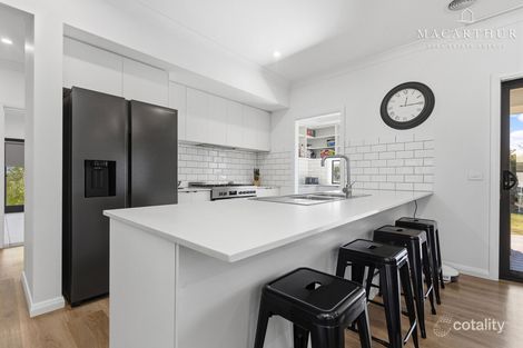 Property photo of 8 Pine Court Springvale NSW 2650