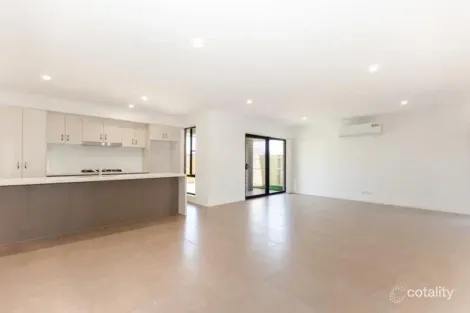 Property photo of 25 Fairbourne Terrace Pimpama QLD 4209