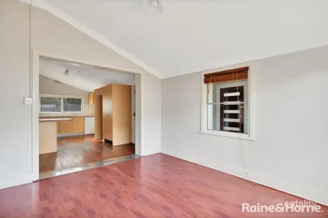 Property photo of 24 Vale Road South Bathurst NSW 2795