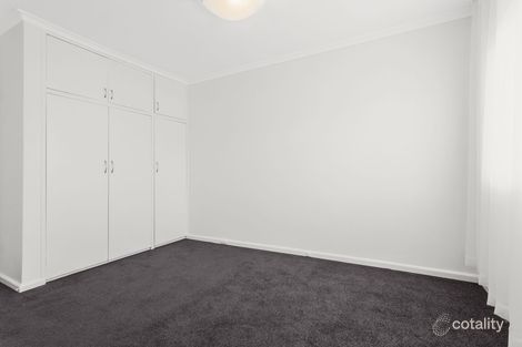 14/1 Fiona Ct, St Kilda, VIC 3182