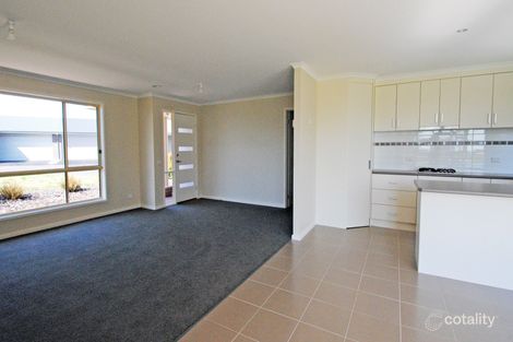Property photo of 8 Seacliff Place Portland VIC 3305