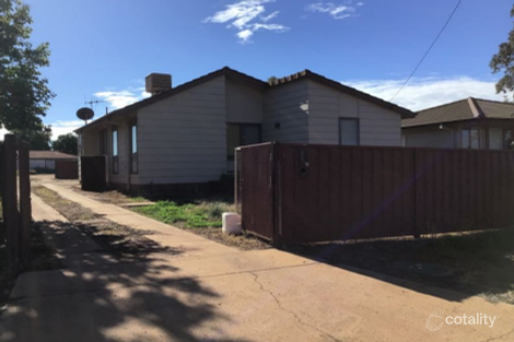 Property photo of 12 Yarran Circle Cobar NSW 2835