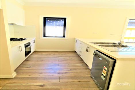 Property photo of 26 Bendoc Street Wollert VIC 3750