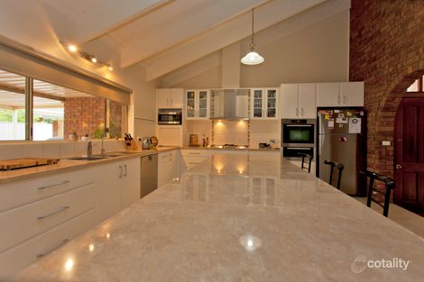 Property photo of 17 Condon Place Lavington NSW 2641