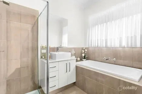 Property photo of 11 Topcliffe Road Wollert VIC 3750