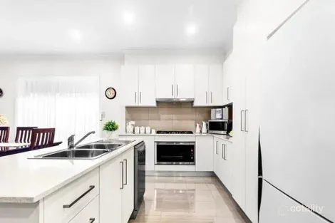 Property photo of 11 Topcliffe Road Wollert VIC 3750