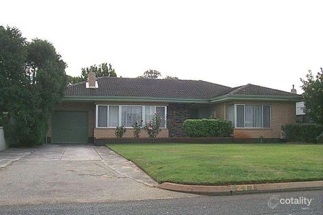 277 Sydenham St, Belmont, WA 6104