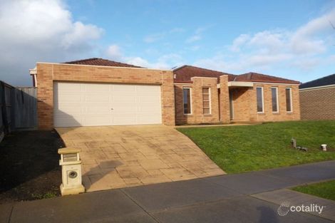 Property photo of 12 Silky Oak Drive Cranbourne VIC 3977