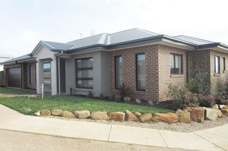 12 Juilette Ct, Maiden Gully, VIC 3551