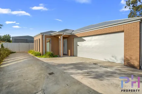 Property photo of 8 Oakes Place Golden Square VIC 3555