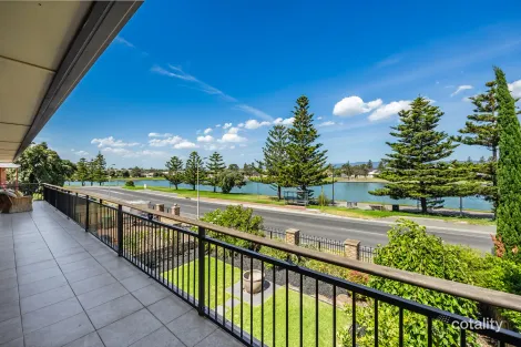 Property photo of 21A Patawalonga Frontage Glenelg North SA 5045