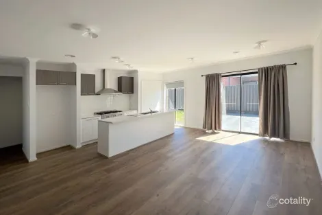 Property photo of 31 Foundation Avenue Clyde VIC 3978