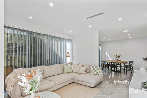 Property photo of 2/315 Princes Highway Bomaderry NSW 2541
