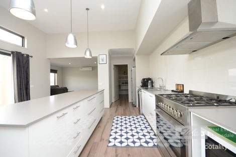 Property photo of 43 Salvatore Drive Wy Yung VIC 3875