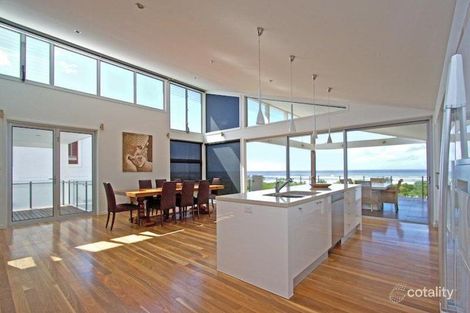 Property photo of 30 North Point Avenue Kingscliff NSW 2487