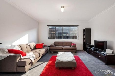 Property photo of 28 Atkinson Close Point Cook VIC 3030