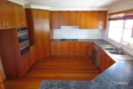 Property photo of 13 Jenna Close Greensborough VIC 3088