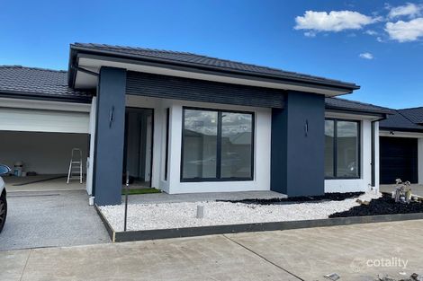 18 Punchbowl Rd, Kalkallo, VIC 3064