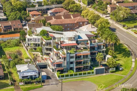 Property photo of 4/43 Masons Parade Point Frederick NSW 2250
