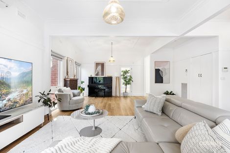 Property photo of 19 Clota Avenue Box Hill VIC 3128