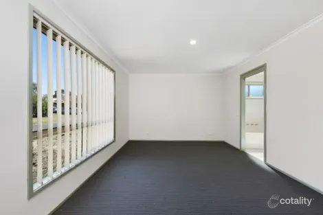 Property photo of 8 Ganges Court Werribee VIC 3030