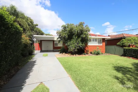 4 Savoy Cres, Chester Hill, NSW 2162