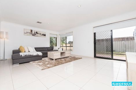 Property photo of 35 Dunstall Gardens Caroline Springs VIC 3023