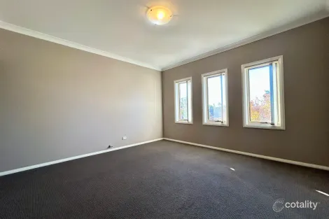 Property photo of 2 Henry Place Young NSW 2594