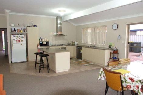 Property photo of 15 Turnstone Glade Bennett Springs WA 6063