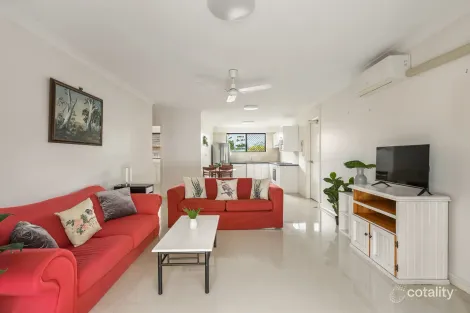 1/237 Sir Fred Schonell Dr, St Lucia, QLD 4067