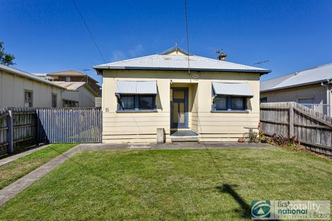 Property photo of 15 Third Avenue Rosebud VIC 3939