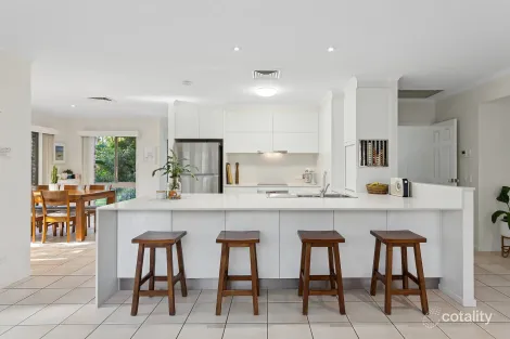 Property photo of 6 Balwyn Place Robina QLD 4226