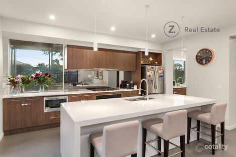 Property photo of 25 Bathgate Crescent Cranbourne East VIC 3977