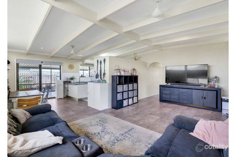 Property photo of 26 Downing Street Ooralea QLD 4740