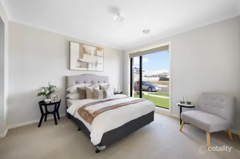 Property photo of 7 Constance Way New Gisborne VIC 3438