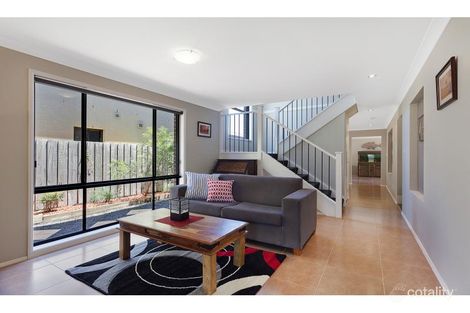 Property photo of 104 Shearwater Drive Warriewood NSW 2102