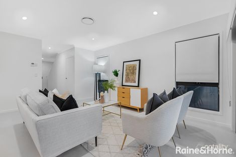 Property photo of 3 Norwich Crescent Pallara QLD 4110