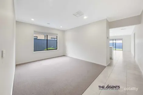 Property photo of 4 Lovicks Road Weir Views VIC 3338