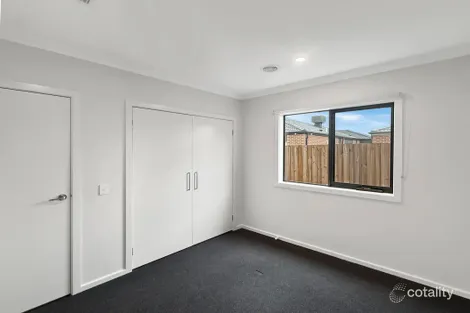 Property photo of 3 Pinaster Street Wallan VIC 3756