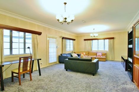 32 Palm Ave, Holland Park West, QLD 4121